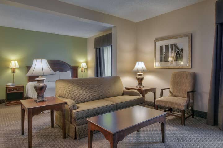 Room 15 of 30
