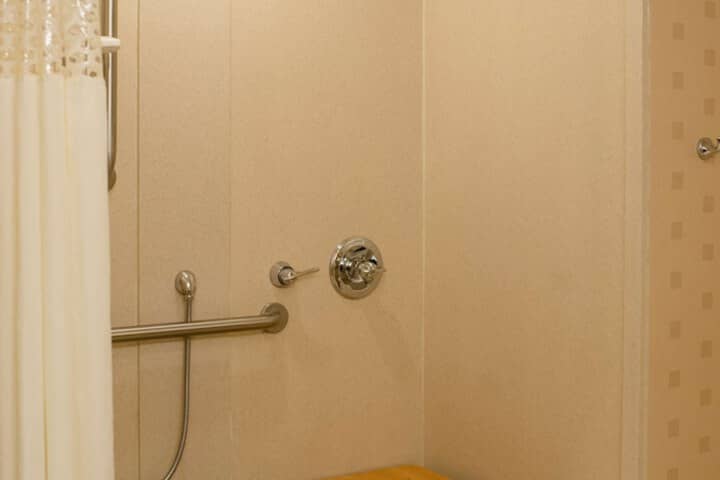 Room 46 of 79