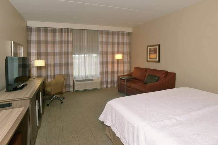 Room 15 of 90