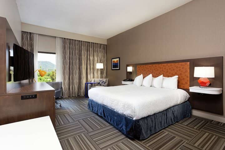 Room 5 of 30