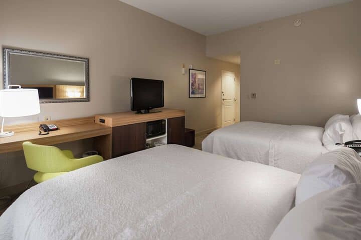 Room 13 of 52