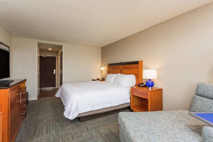 Room 16 of 39