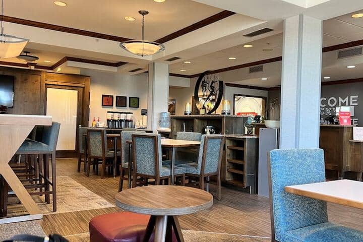 Breakfast area