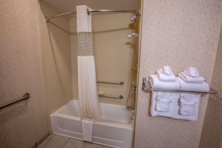 Room 55 of 102