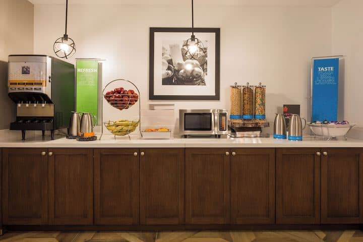 Breakfast/Coffee Service 23 of 33