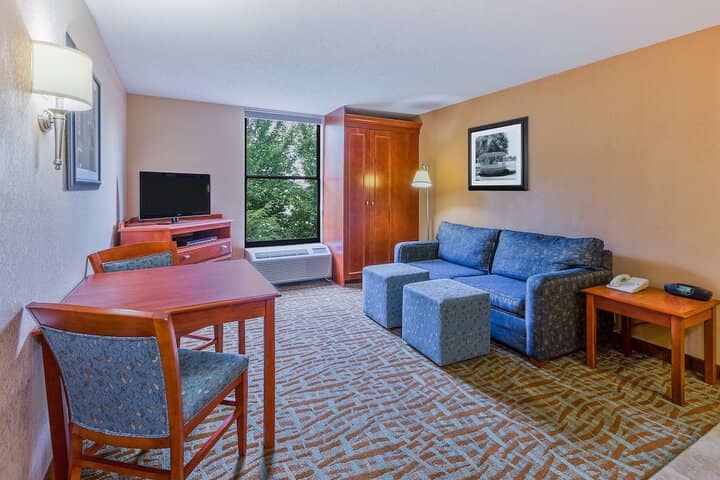 Room 28 of 55