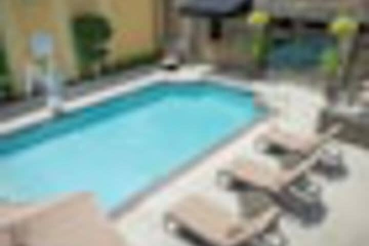 Pool 203 of 291