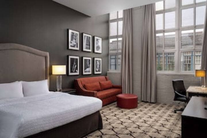 Room 151 of 291