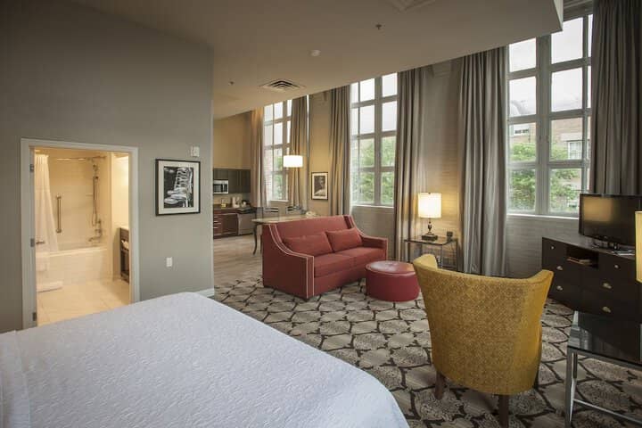 Room 42 of 291