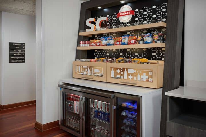 Snack bar