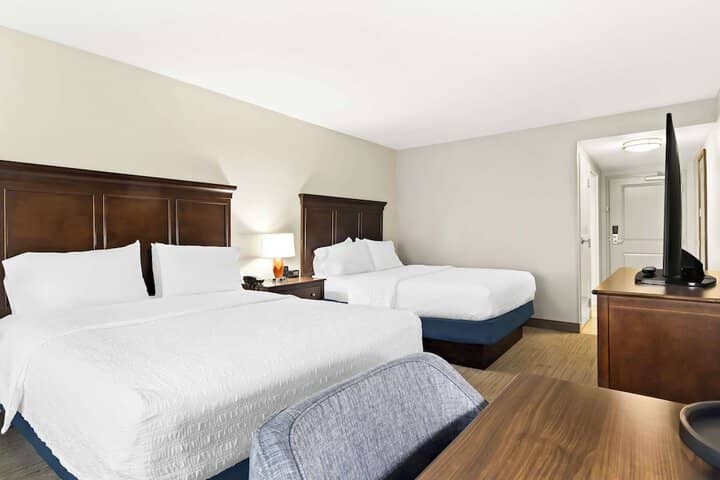Room 9 of 26