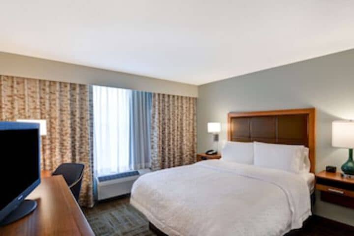 Room 40 of 96