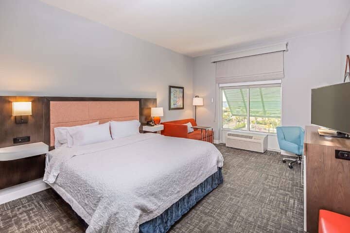 Room 21 of 110