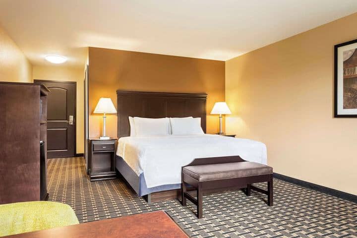 Room 10 of 39