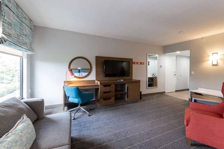 Room 5 of 53