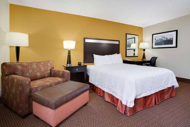 Room 16 of 47