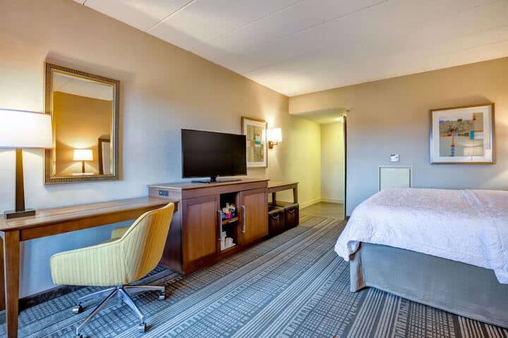 Room 27 of 55
