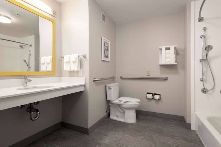 Bathroom shower