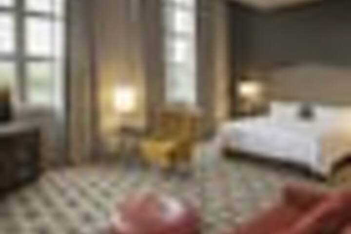 Room 35 of 291