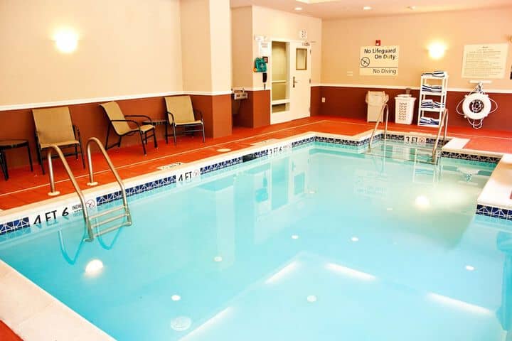 Pool 40 of 52
