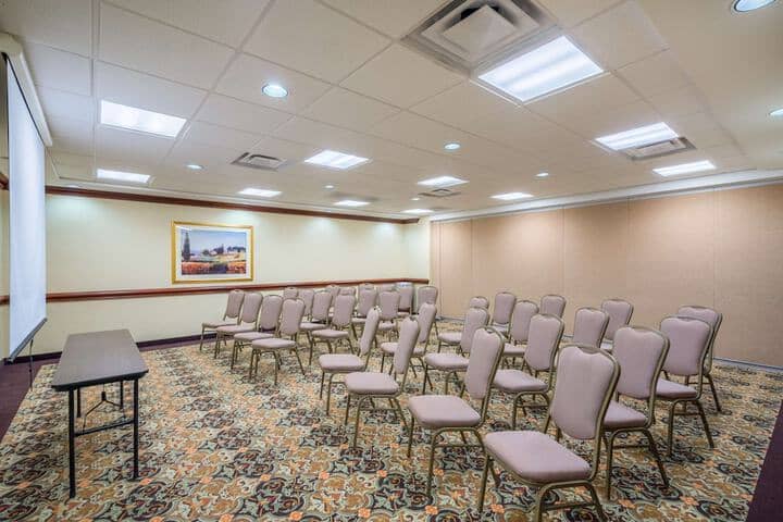 Meeting facility