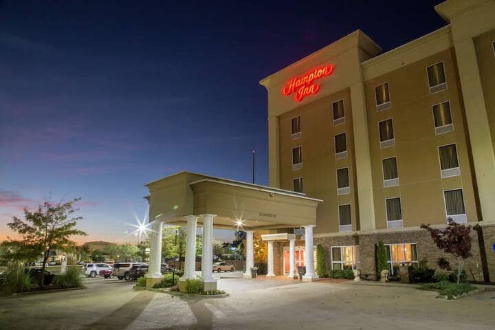 Hotel 77 of 79