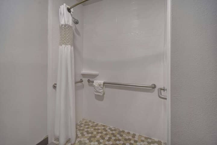 Room 22 of 45