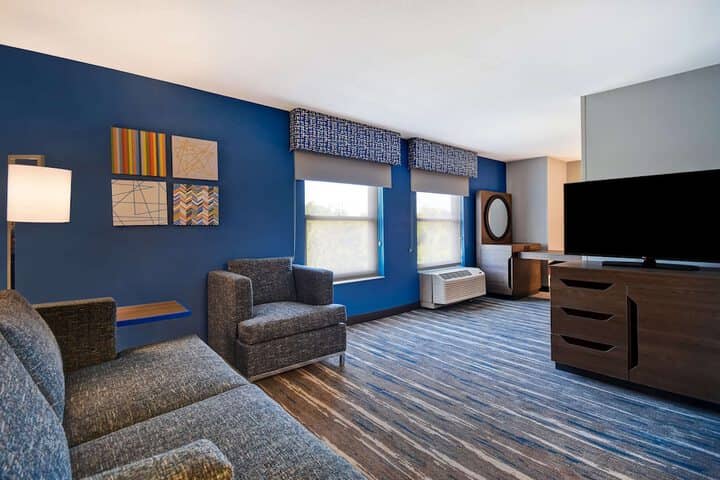 Room 18 of 45