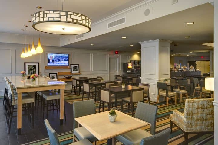 Breakfast area