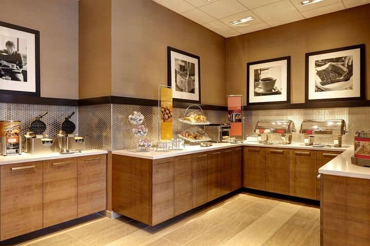 Breakfast area