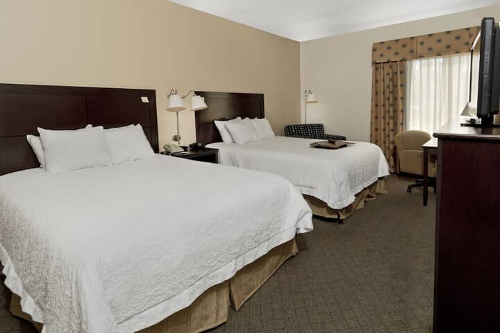 Room 4 of 43