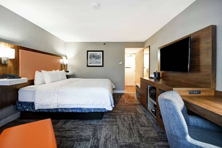 Room 8 of 45