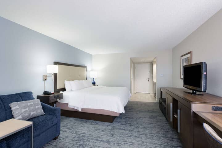 Room 6 of 50