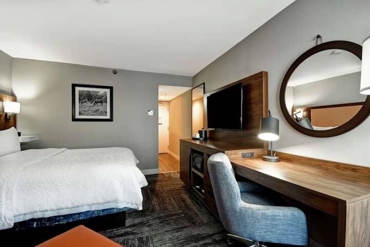 Room 16 of 45