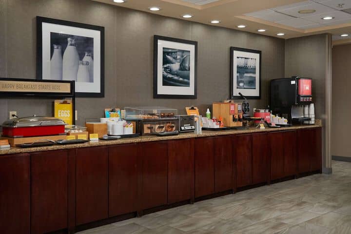 Breakfast area