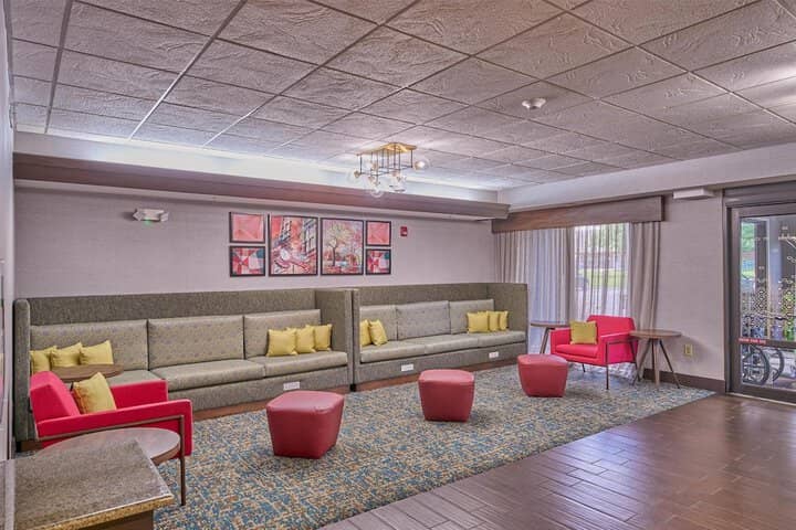 Hotel Interior 4 of 27