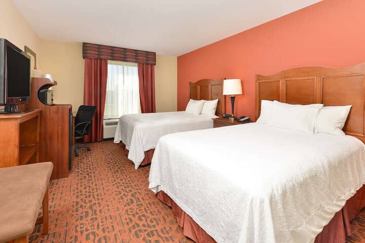 Room 16 of 32