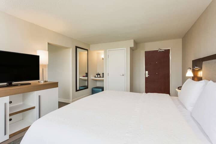 Room 15 of 39