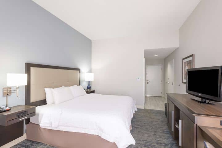 Room 21 of 50