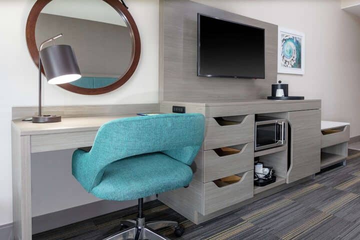 Room 9 of 26