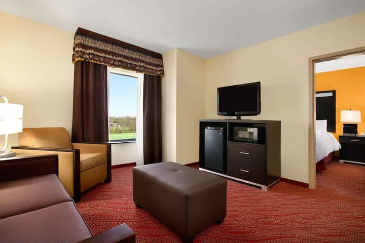 Room 34 of 70