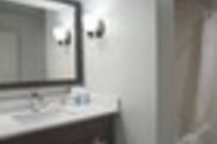Room 179 of 291