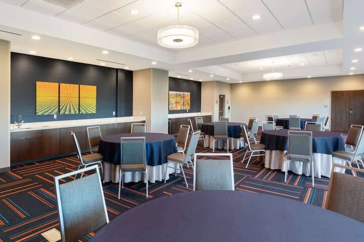 Meeting facility