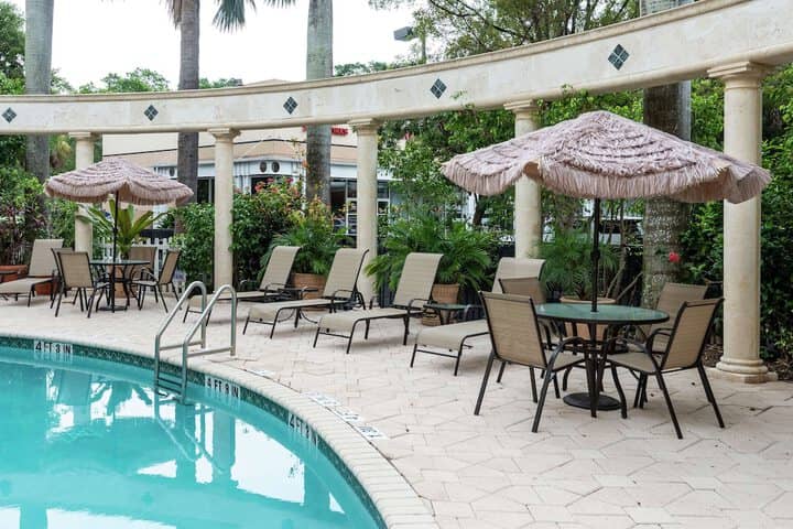 Pool 53 of 63