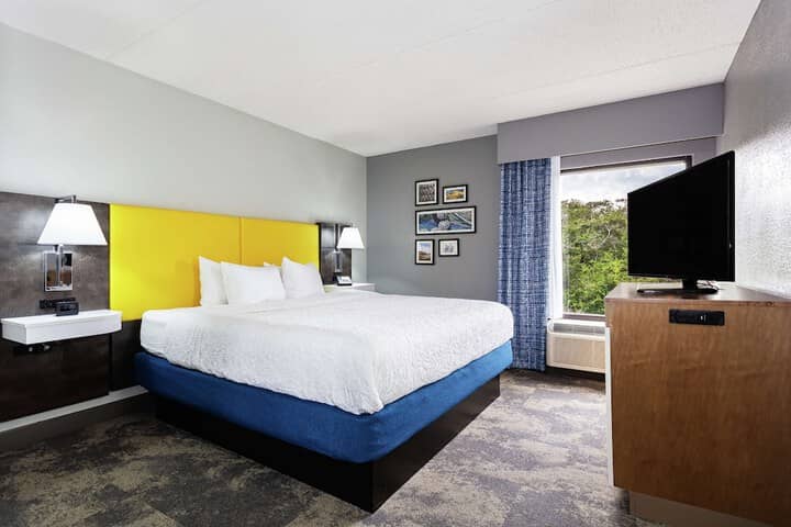 Room 20 of 33