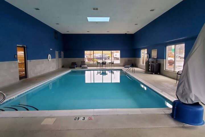 Pool 41 of 69