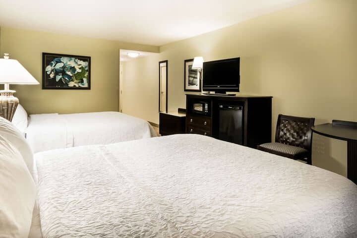 Room 14 of 33
