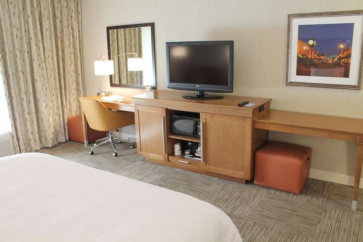 Room 14 of 78