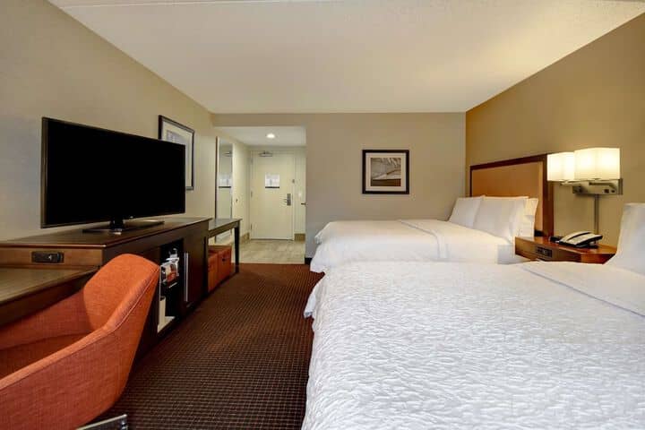 Room 7 of 49