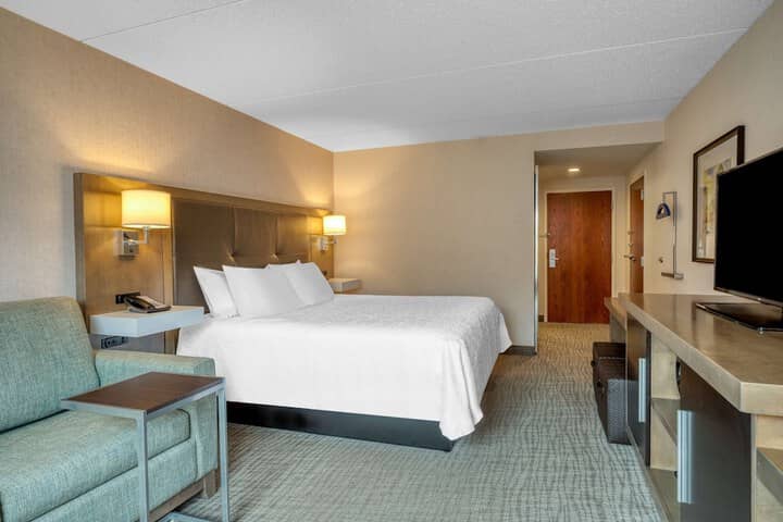Room 16 of 46